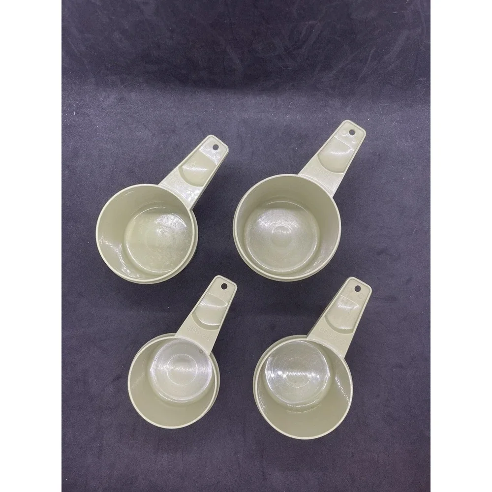 Vintage Tupperware Measuring Cups Avocado‎ Green Set of 4 Stacking Nesting